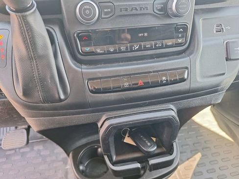 Used 2025 RAM ProMaster 2500 w/ U-Haul Equipment Group FWD image 22
