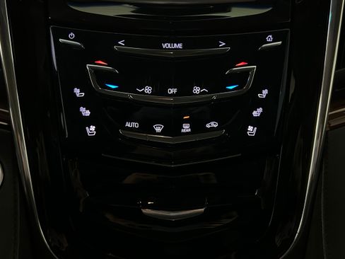 Used 2016 Cadillac Escalade Luxury image 8