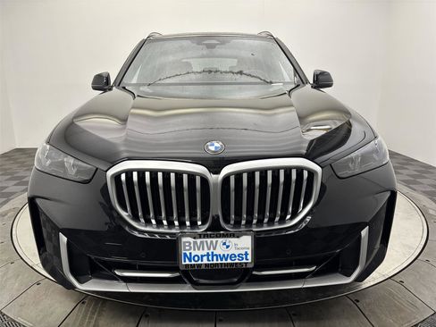 Used 2024 BMW X5 xDrive40i w/ Parking Assistance Package image 14
