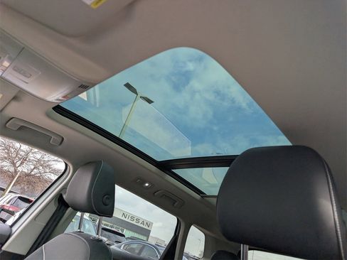 Used 2023 Volkswagen Taos SE image 28