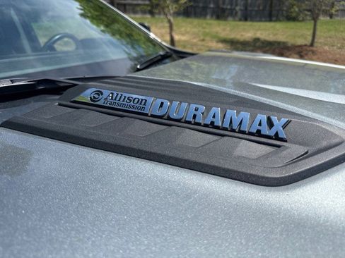 Used 2025 Chevrolet Silverado 2500 LT w/ Convenience Package image 13