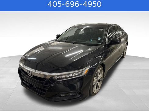 Used 2018 Honda Accord Touring image 1