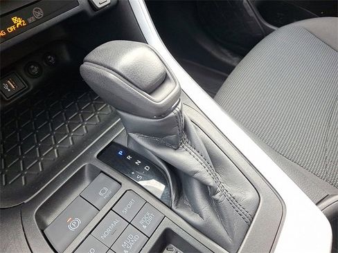 Used 2023 Toyota RAV4 LE image 14