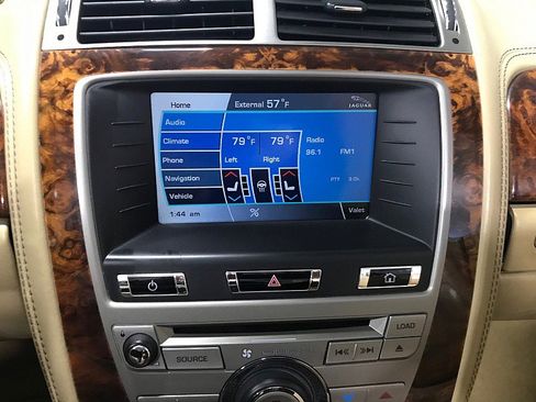 Used 2010 Jaguar XK Convertible image 29