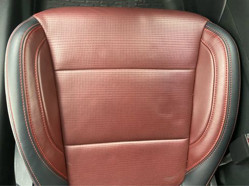 Used 2025 Ford Mustang GT Premium image 36