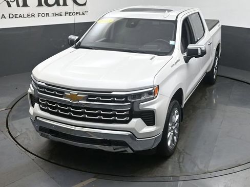 Used 2023 Chevrolet Silverado 1500 LTZ w/ LTZ Premium Package image 45