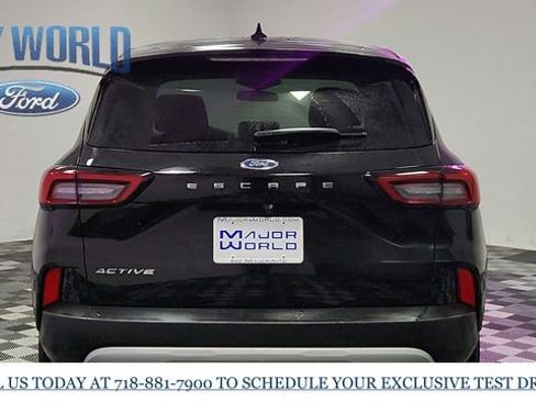 Certified 2024 Ford Escape Active w/ Cold Weather Package image 6