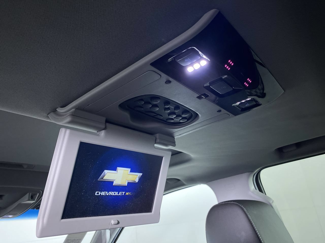 Certified 2019 Chevrolet Suburban Premier AWD/4WD image 18