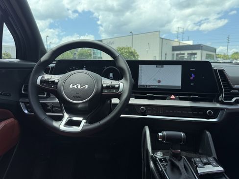 New 2025 Kia Sportage SX image 22
