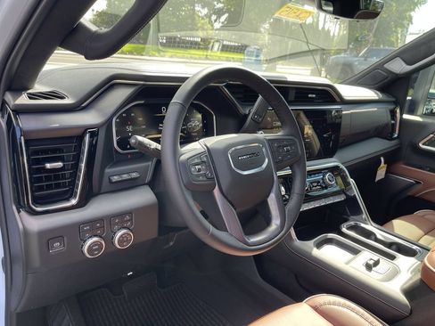 New 2026 GMC Sierra 3500 Denali Ultimate AWD/4WD image 10