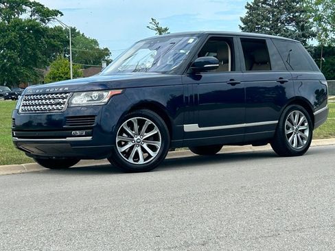 Used 2017 Land Rover Range Rover HSE image 2