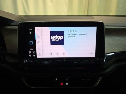 Used 2025 Volkswagen Atlas SE image 20