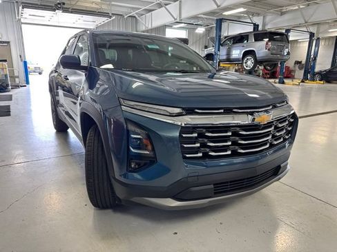 New 2026 Chevrolet Equinox LT w/ Safety and Technology Package AWD/4WD image 31