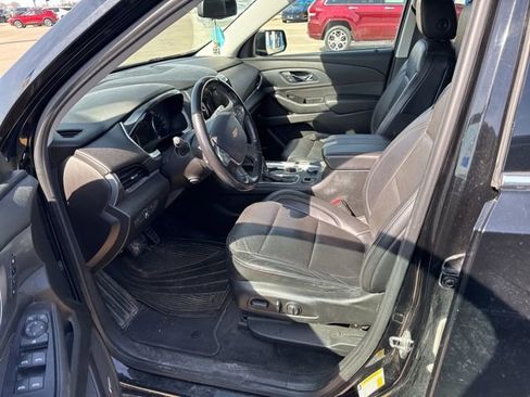 Used 2018 Chevrolet Traverse Premier w/ Driver Confidence II Package image 3