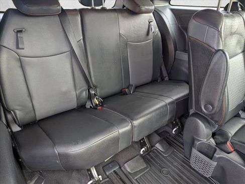 Used 2022 Toyota Sienna XSE image 21