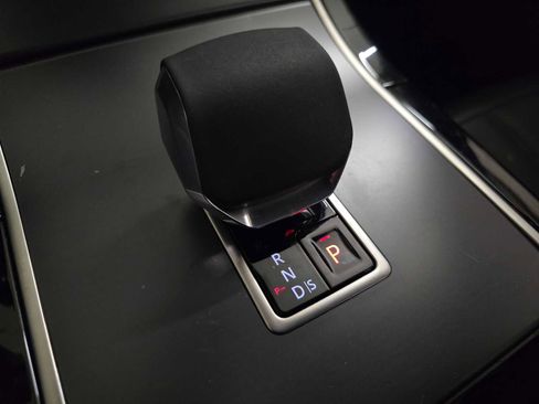 Used 2026 Land Rover Range Rover Evoque S image 35