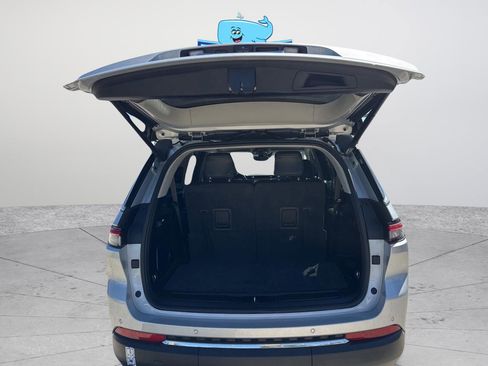 Used 2021 Jeep Grand Cherokee L Limited image 39