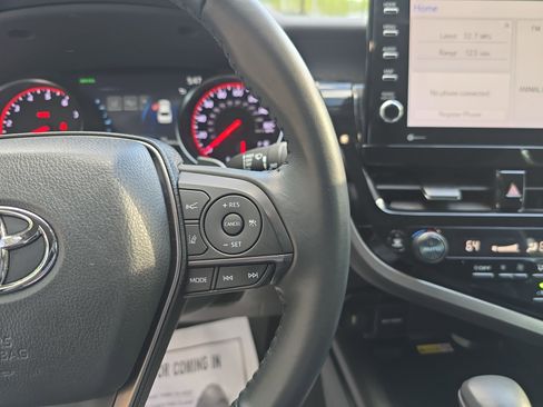 Used 2024 Toyota Camry XSE image 17