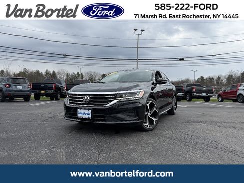 Used 2020 Volkswagen Passat 2.0T SE image 1