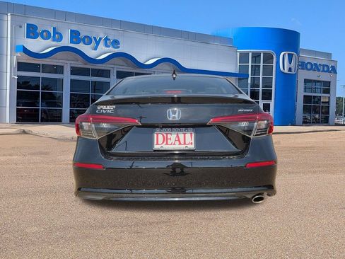 Used 2023 Honda Civic Sport image 6