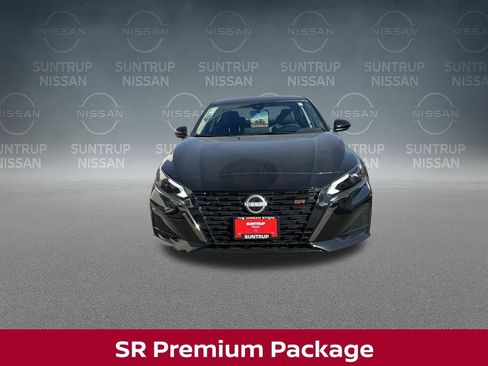 New 2025 Nissan Altima 2.5 SR w/ SR Premium Package image 10