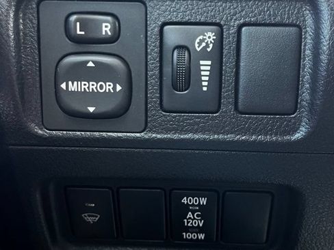 Used 2018 Toyota 4Runner SR5 Premium RWD image 28