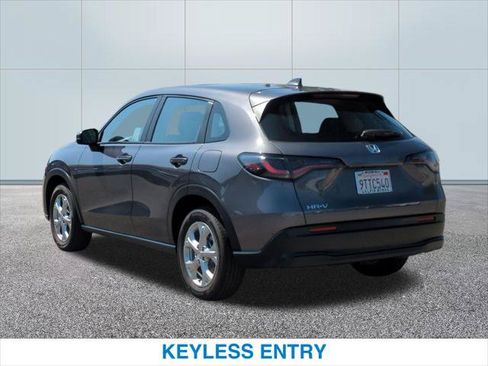 Used 2025 Honda HR-V LX image 9