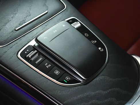 Used 2023 Mercedes-Benz GLC 300 4MATIC Coupe image 45