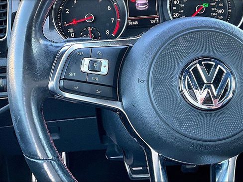 Used 2018 Volkswagen GTI Autobahn FWD image 16