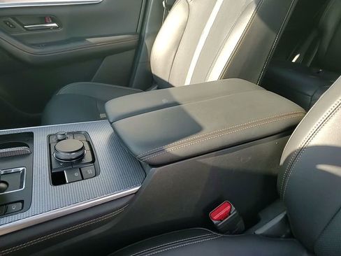 Certified 2025 MAZDA CX-90 3.3 Turbo w/ Premium Plus Pkg image 22