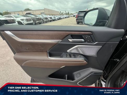 New 2026 GMC Acadia Denali Ultimate FWD image 24