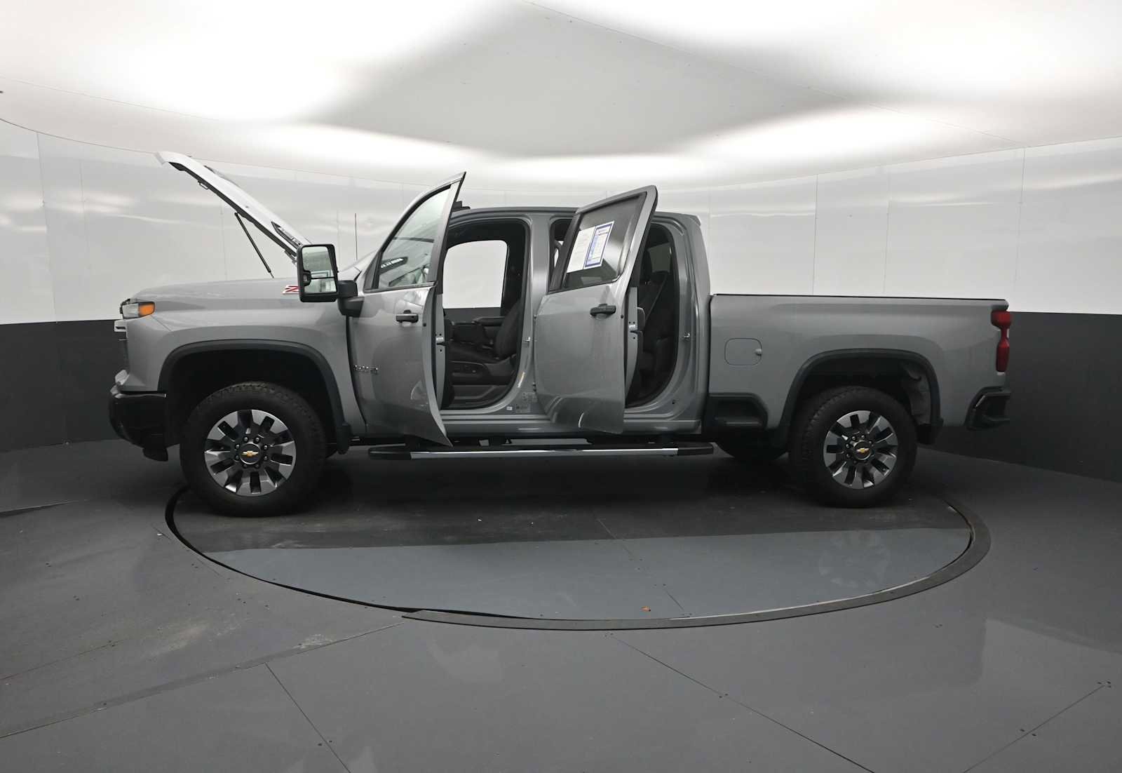 Used 2024 Chevrolet Silverado 2500 Custom w/ Custom Value Package AWD/4WD image 41