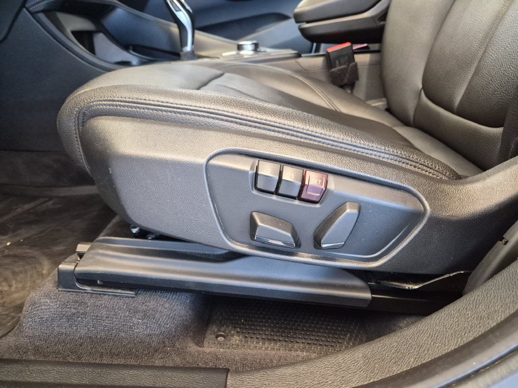 Used 2020 BMW X1 xDrive28i AWD/4WD image 17