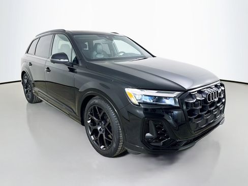 New 2026 Audi SQ7 Premium Plus AWD/4WD image 3