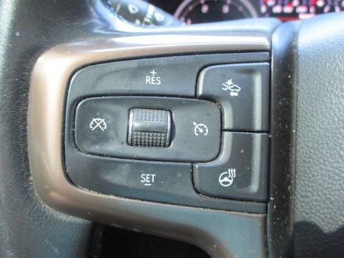 Used 2020 Chevrolet Silverado 2500 High Country w/ Z71 Off-Road Package image 16