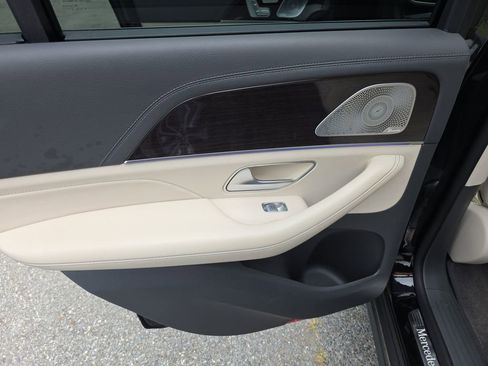 Used 2020 Mercedes-Benz GLE 450 GLE450 4MATIC image 17