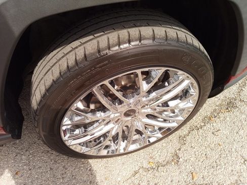 Used 2023 Toyota RAV4 XLE image 10