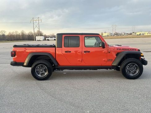 Used 2023 Jeep Gladiator Rubicon w/ Cold Weather Group AWD/4WD image 14
