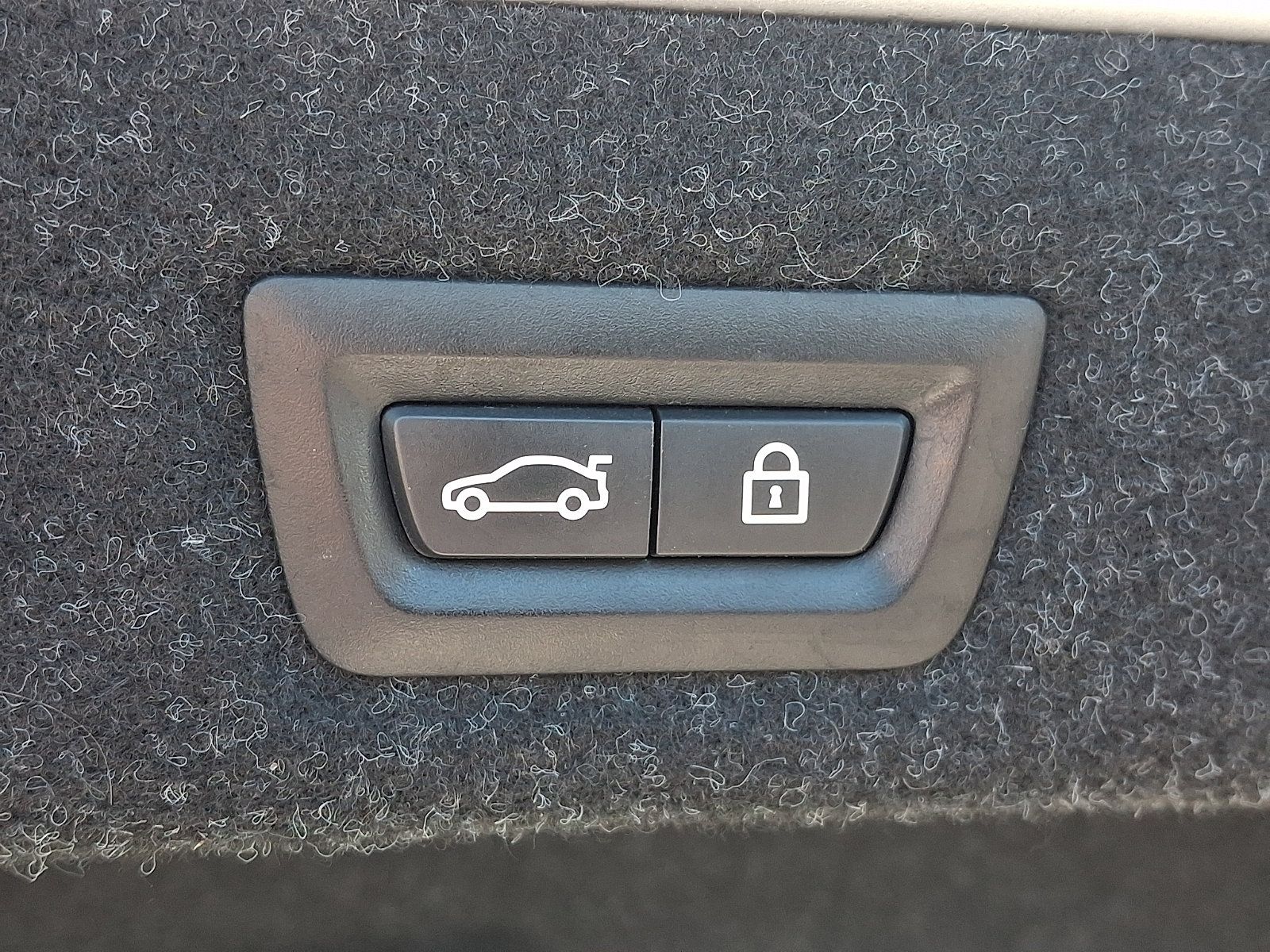 Used 2018 BMW 530i xDrive AWD/4WD image 35