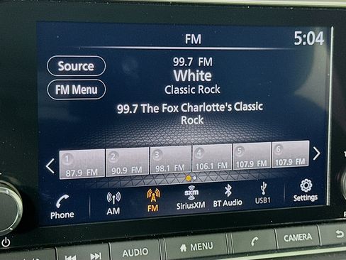 Used 2023 Nissan Rogue SV image 21