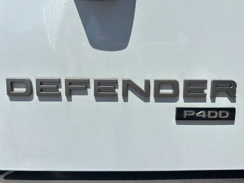 Used 2022 Land Rover Defender 110 X-Dynamic SE AWD/4WD image 5