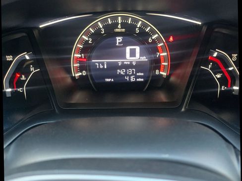 Used 2018 Honda Civic Sport image 15