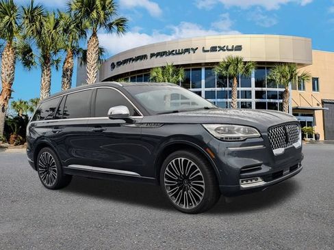 Used 2020 Lincoln Aviator Black Label w/ Class IV Trailer Tow Package AWD/4WD image 2
