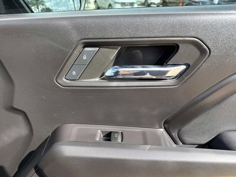 Used 2023 Chevrolet Colorado LT w/ LT Convenience Package II image 15