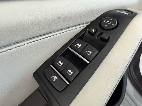 Used 2024 BMW X5 xDrive40i w/ M Sport Package image 37