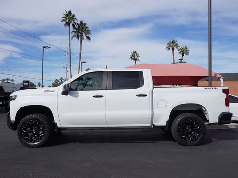 Certified 2022 Chevrolet Silverado 1500 LT Trail Boss image 2