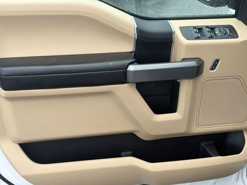 Used 2018 Ford F150 XLT image 18