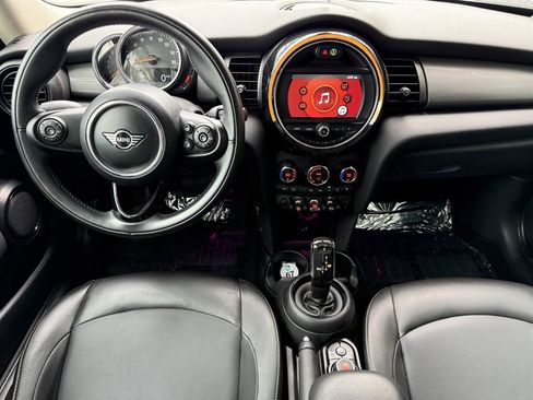 Used 2020 MINI Cooper 2-Door Hardtop FWD image 19
