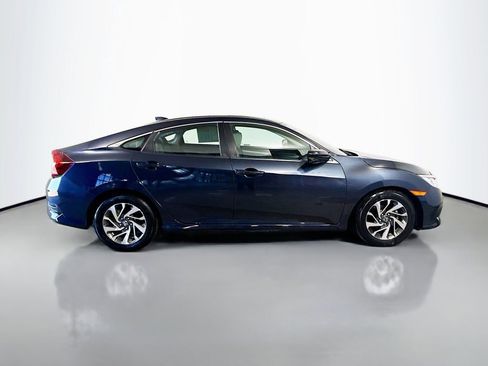 Used 2018 Honda Civic EX image 8