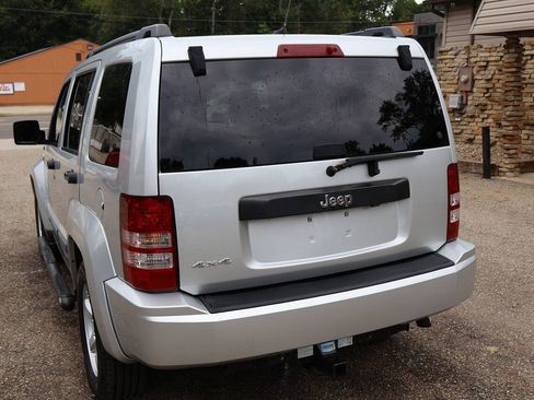 Used 2009 Jeep Liberty Rocky Mountain AWD/4WD image 7